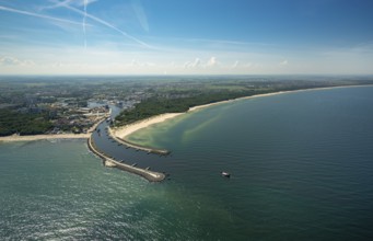 KoÅ'obrzeg, Kolobrzeg, harbour entrance, pier, Baltic Sea beach, Baltic Sea coast, Województwo