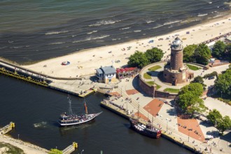 KoÅ'obrzeg, Kolobrzeg, lighthouse with bastion, Baltic Sea beach, Baltic Sea coast, Województwo
