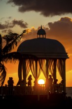Wedding pavilion on the beach of Varadero with sunset in the hotel complex PARADISUS VARADERO