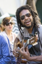 Street musicians in the historic centre of Lisbon, Lisbon, Lisbon district, Portugal