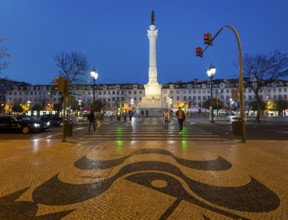 Monument, Praça do Rossio, cobblestones in wave form, wave pattern, Lisbon, Lisbon, Portugal