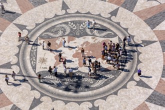 The large compass in the pavement in front of the Monumento a Los Descubrimientos, Lisbon, District
