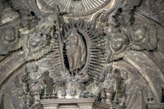 Chiselled silver altarpiece, Da Sé Cathedral, Barredo district, UNESCO World Heritage Site, Oporto,