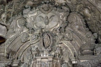 Chiselled silver altarpiece, Da Sé Cathedral, Barredo district, UNESCO World Heritage Site, Oporto,