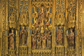 Altar, Old Cathedral (Sé Velha) in the historic centre of Coimbra, Coimbra, Coimbra district,