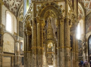 Charola, original Templar church, octagonal rotunda, fortress of Tomar, castle of the Knights