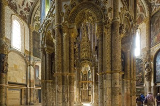 Charola, original Templar church, octagonal rotunda, fortress of Tomar, castle of the Knights