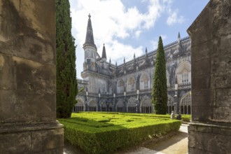 Monastery of Santa Maria da VitÃüria, UNESCO World Heritage Site, Cloister, Monastery Church of