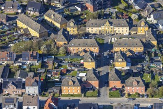 Aerial view, residential area housing estate multi-family houses Fährenkamp corner Pappelweg,