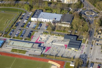Aerial view, Campusplatz Nord with ground painting and rest areas, skate park, Selm, Münsterland,