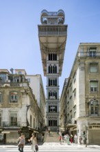 The most famous lift in Portugal Elevador do Município or Elevador da Biblioteca and Elevador de S.