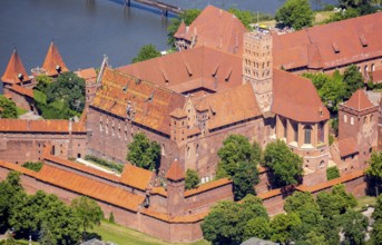 Malbork, Castle, Brick Gothic, River Nogat, City of Marienburg, Seat of the Grand Masters of the