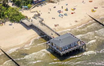 Mole, Restauracja Busola Ustronie Morskie, Ustronie Morskie, Henkenhagen, seaside resort on the