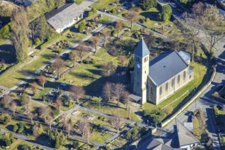 Aerial view, Protestant church and cemetery burial ground Wemerstraße, Rüdinghausen, Witten, Ruhr