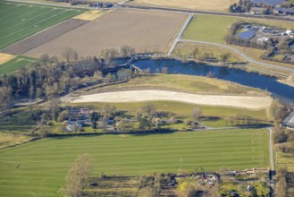 Aerial view, river Ruhr with weir, dry riverbed Am Graben, Wimbern, Wickede, Soester Börde, North