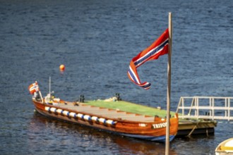 Norwegian flag, excursion boat, Kirkenes, Finnmark, Norway, Scandinavia, Europe, adventure trip,