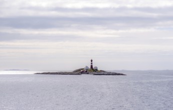 Landegode Fyr lighthouse, EgglesÃ¸ya skerry, Landegode, Nordland, Norway, Scandinavia, Europe,