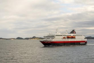 Ship MS Kong Harald, Bolga, Nordland, Norway, Scandinavia, Europe, adventure travel, tourism,