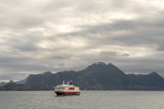 Ship MS Kong Harald, Bolga, Nordland, Norway, Scandinavia, Europe, adventure trip, mountains, rocky