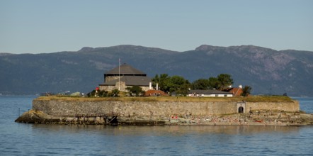 Battery Munkholmen, Munkholmen batteri, small island in the Trondheimsfjord, excursion destination,