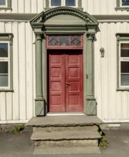 Shapes and colours, picturesque doors and windows, Nedre Bakklandet, Nygata Street, Trondheim,
