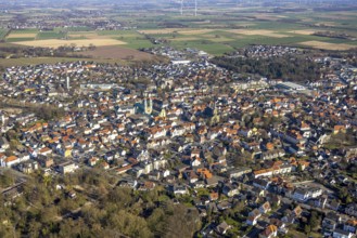 Aerial view, residential area, view of old town with St. Walburga Probsteikirche, Alte