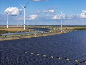 86, 5 MW peak ground-mounted photovoltaic systems, from RWE, with over 141, 000 solar modules, on a