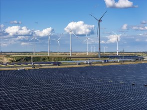 86, 5 MW peak ground-mounted photovoltaic systems, from RWE, with over 141, 000 solar modules, on a