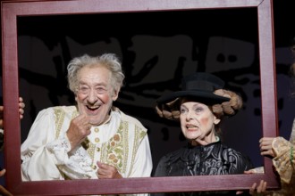 Dieter Hallervorden and Dagmar Biener at the photo rehearsal for the play 'Der eingebildet Kranke'