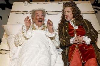 Dieter Hallervorden and Harald Effenberg at the photo rehearsal for the play 'Der eingebildet