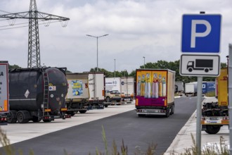New large service area for trucks on the A1 motorway, largest parking area for trucks in North