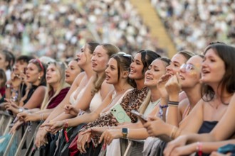 Festival visitors celebrate with Shawn Mendes at the Superbloom Festival, day 2 at the Olympiapark,