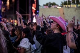 Visitors celebrate during Raye's performance at the Superbloom Festival, Day 1 at the Olympiapark,