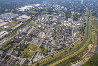 Aerial view, Oxea plant (Ruhrchemie), Otto-Roelen-Straße, river Emscher, Holten, Oberhausen, Ruhr