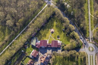 Aerial view, residential building Am Schlossgraben, roundabout Schlossstraße, triangular garden,