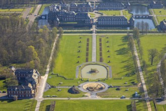 Aerial view, Nordkirchen Castle, baroque castle complex, moated castle, castle garden, Nordkirchen,
