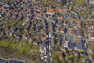 Aerial view, Holland market on the Schlossstraße in Nordkirchen, stalls and 10000 visitors,