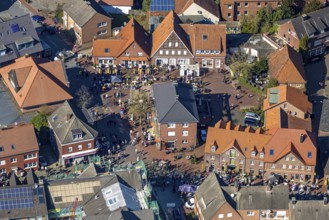 Aerial view, Holland market on Schlossstraße in Nordkirchen, stalls and 10000 visitors,