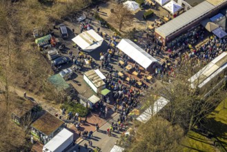 Aerial view, Holland market on Schlossstraße in Nordkirchen, stalls and 10000 visitors,