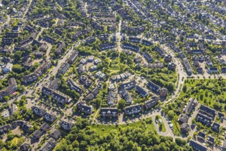 Aerial view, Saarner Kuppe, circular housing estate with Luxemburger Allee, Saarn, Mülheim an der