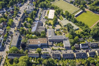 Aerial view, shopping centre with Aldi supermarket and trinkgut, Werdener Weg, Städt. Day care