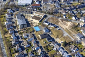 Aerial view, St. Walburga-Realschule, An Klocken Kapelle, building area and residential area,