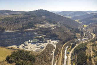 Aerial view, quarry mountains Zur Winnschla, Im Ohre, Wallen, Meschede, Sauerland, North
