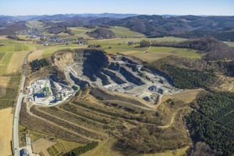 Aerial view, quarry mountains Zur Winnschla, Im Ohre, Wallen, Meschede, Sauerland, North