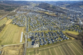 Aerial view, residential area local view Meschede-Nord at the motorway A46, below