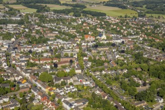 Aerial view, residential area at Königsheide and Wittekindstraße, below the secondary school