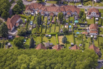 Aerial view, miners' housing estate Teutoburgia with red roofs, houses and gardens, Börnig, Herne,