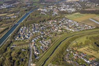 Aerial view, residential area, local view Horstmar at the Datteln-Hamm canal and river Seseke,