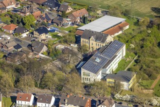 Aerial view, Ludwig-Uhland-Realschule, building with solar roof, Horstmar, Lünen, Ruhr area, North