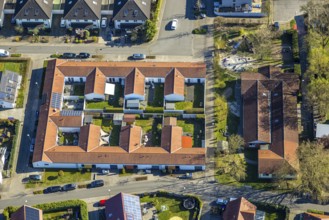 Aerial view, residential area rectangular housing estate with inner courtyard Sperlingsweg, DRK